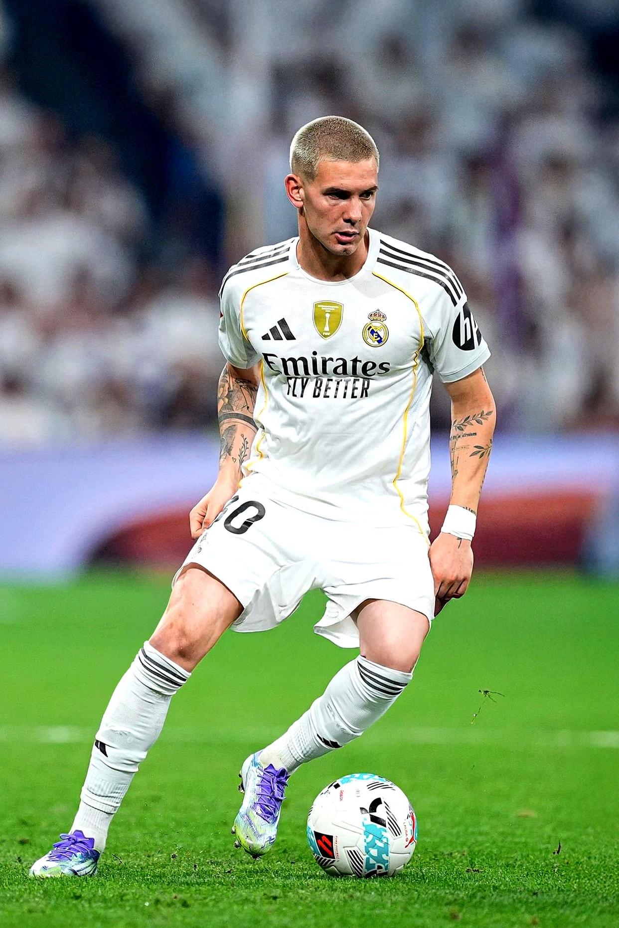 关于皇家马德里赛后造点机会，志在CBA常规赛名次提升，球迷炸锅，轮换策略成焦点的信息